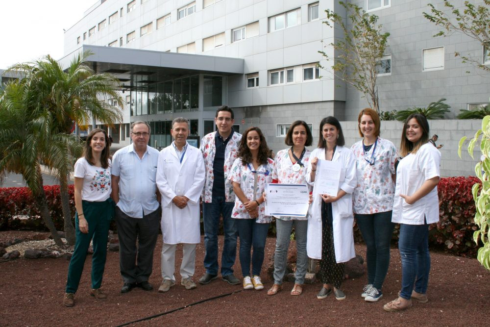 9jun FOTO Profesionales Hospital Universitario de La Candelaria premiados por la SENP e1560153377269