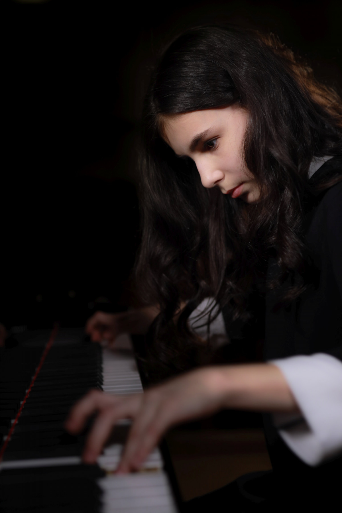 Alexandra Dovgan al piano