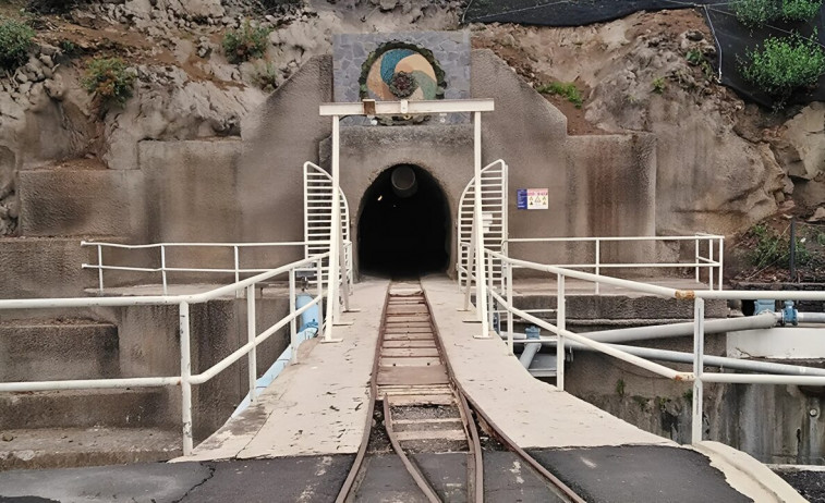 Boca oeste del Túnel de Trasvase
