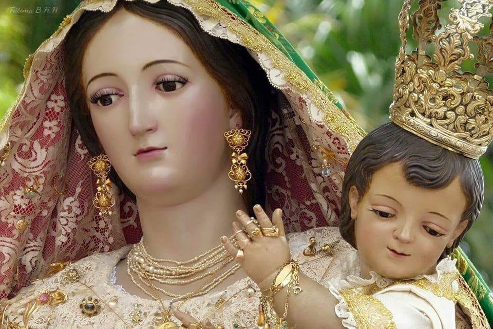 Nuestra Señora la Virgen de Afligidos imagen atribuida ,al escultor imaginero  Orotavense .D.Ezequiel de León siglo XX ,parroquia de La Concepción ,Realejo Bajo (Tenerife ).