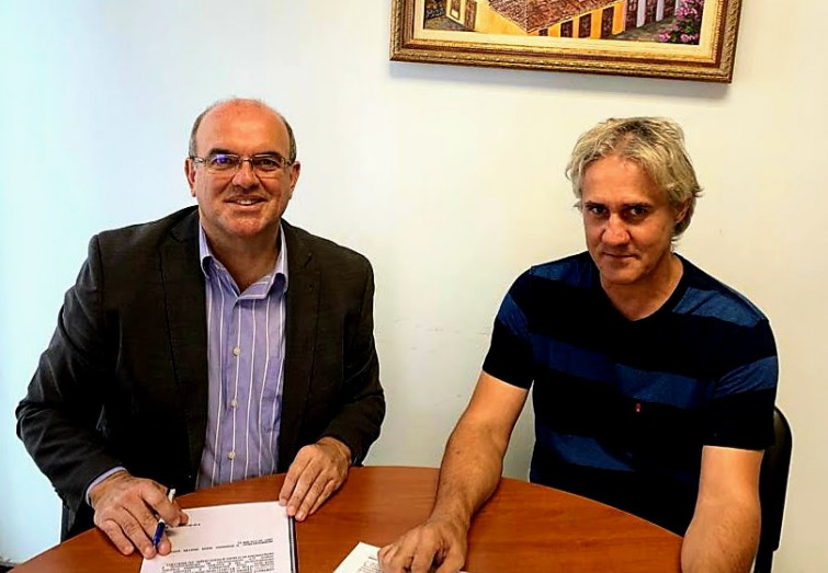 031219 Anselmo firma convenio obras Centro Promoción Agraria Garafía
