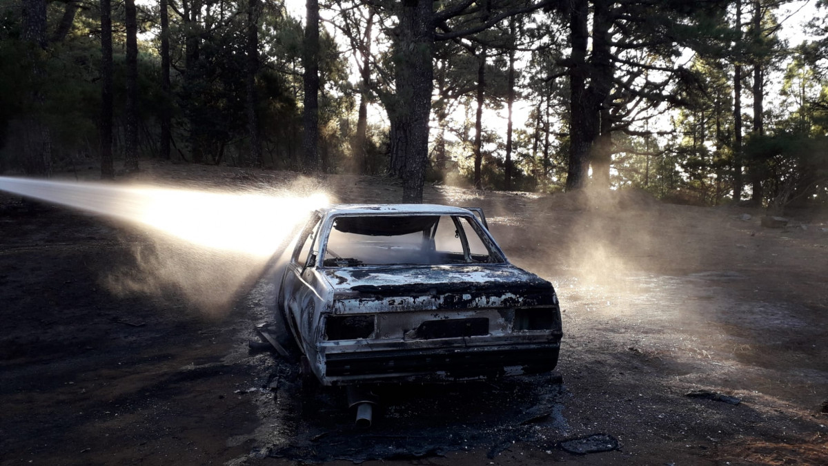 FotoBomberosTF IncendioVehículoLaMatanza2 (1)