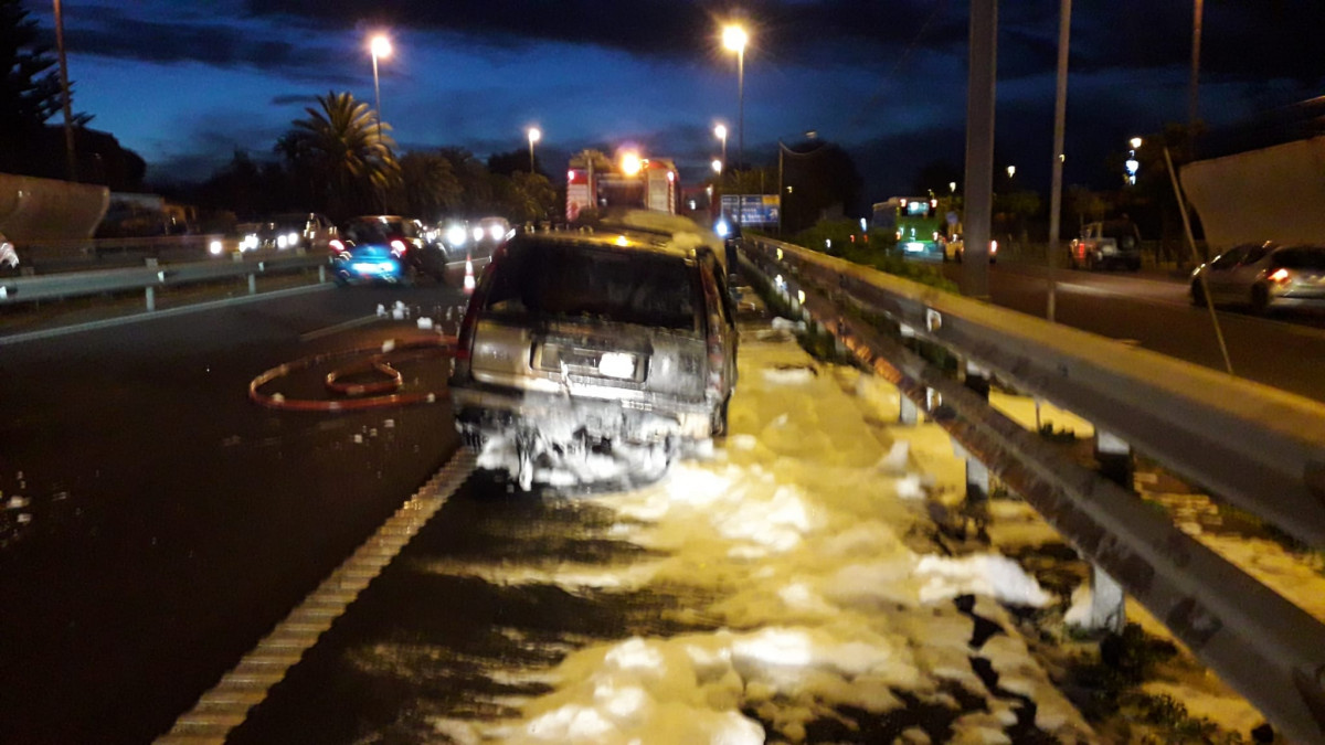 FotoBomberosTF IncendioVehiu0301culoTF 5
