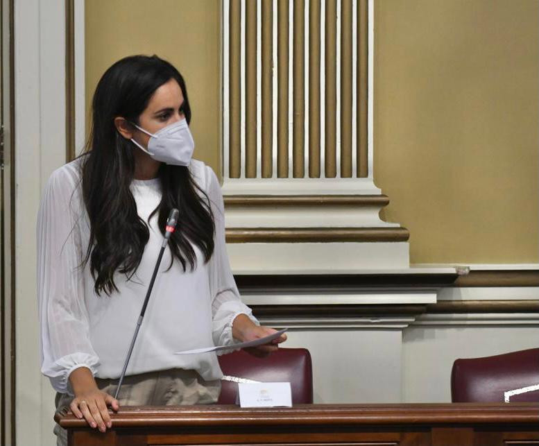 29092020 Vidina Espino durante la sesiu00f3n de control al Gobierno en el Parlamento de Canarias