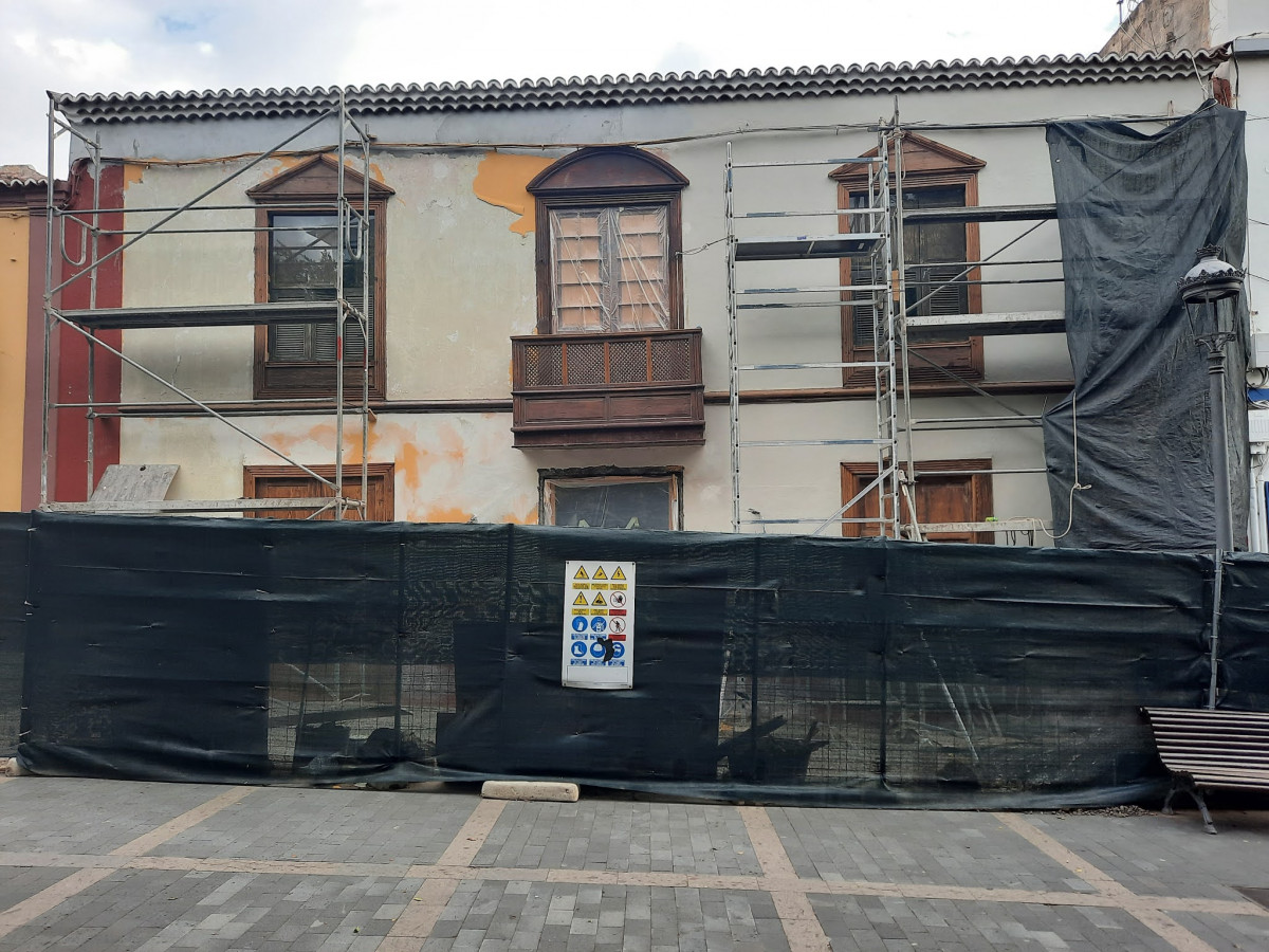 OBRAS ACTUALES EN UNA VIVIENDA CALLE REAL DE LOS LLANOS DE ARIDANE