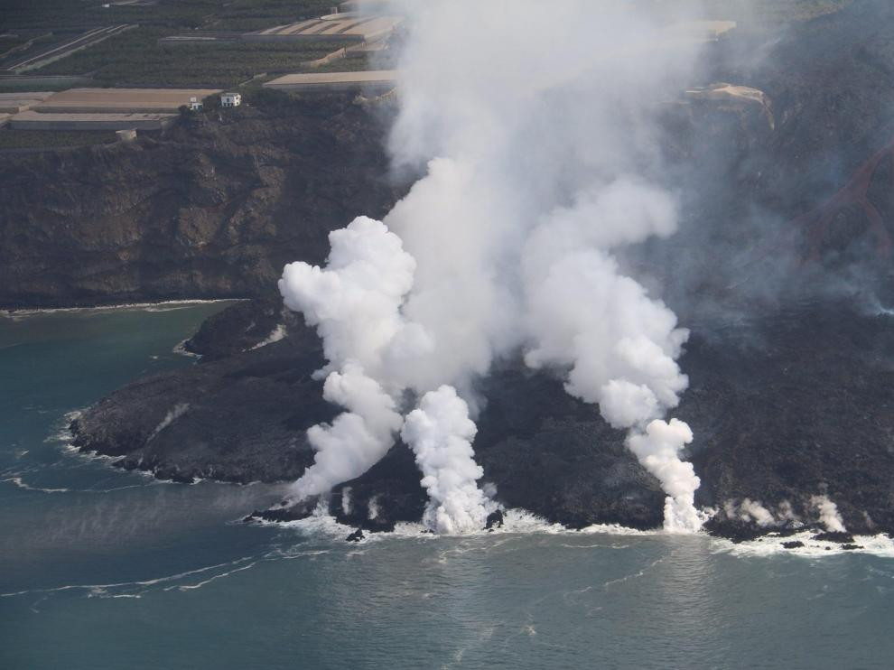 El delta lavico formado tras la erupcion del volcan cumbre vieja en la palma.r d.1144 1913 2430 (1)