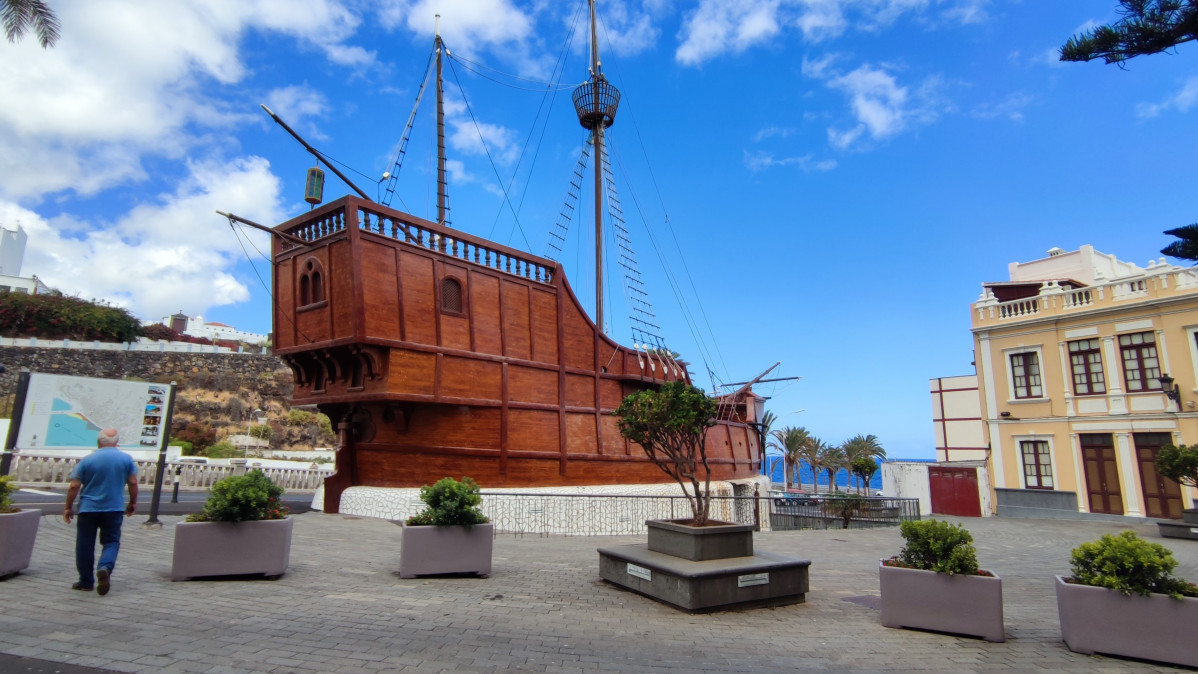 Barco Virgen SantaCruz Palma