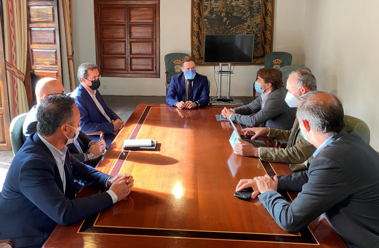 10122021 visita y reunión Cabildo La Palma5
