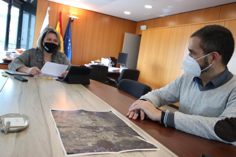 Consejera Alicia Vanoostende y el director de Agricultura Augusto Hernández