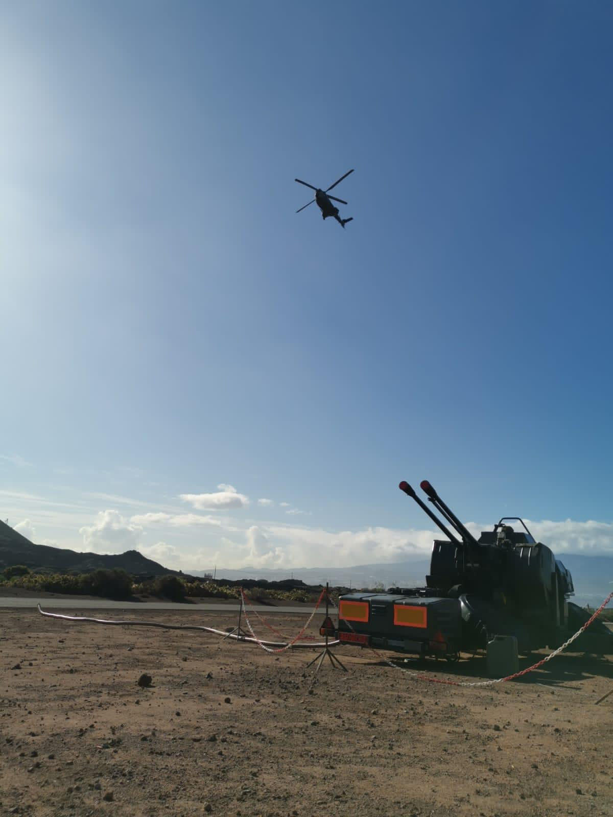 2. colaboracion aerea RAAA 94 con helicopteros Armada