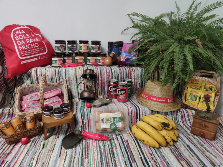 Bodegón con algunos de los productos que entregará el ICHH