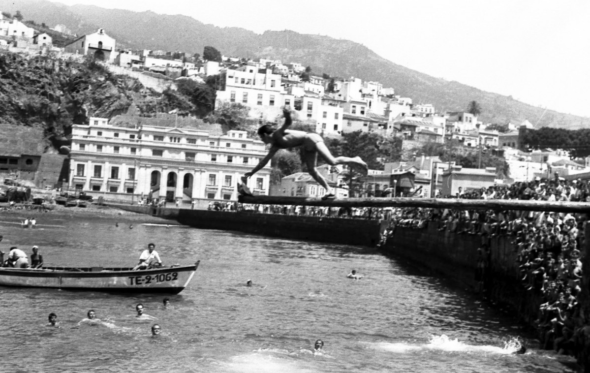 FOTO Cucau00f1a en Santa Cruz de La Palma. Imagen de Adolfo Ayut Gonzu00e1lez. Colecciu00f3n Josu00e9 Ayut. 