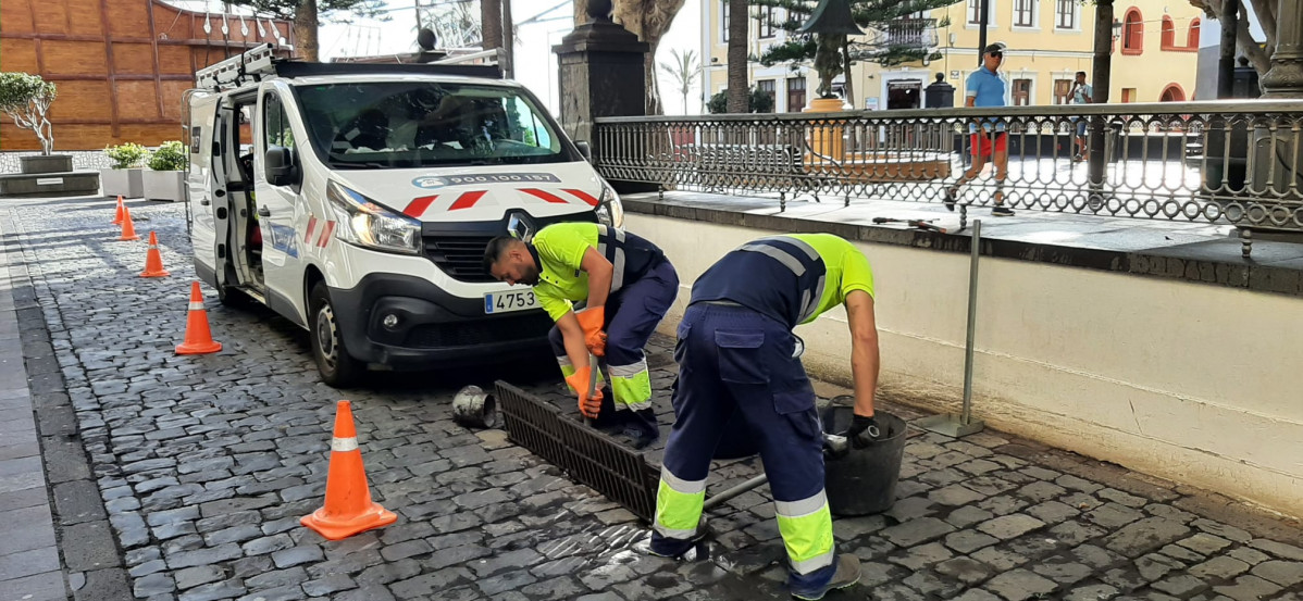 FOTO Detalle de actuacones de limpieza en Santa Cruz de La Palma a travu00e9s del Plan de Choque