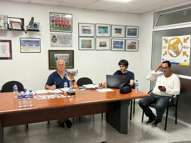 Fotografía reunión equipos La Palma (II)