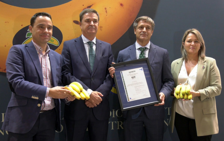 Vanoostende inaugura el stand de Canarias y Asprocan en la Fruit Attraction