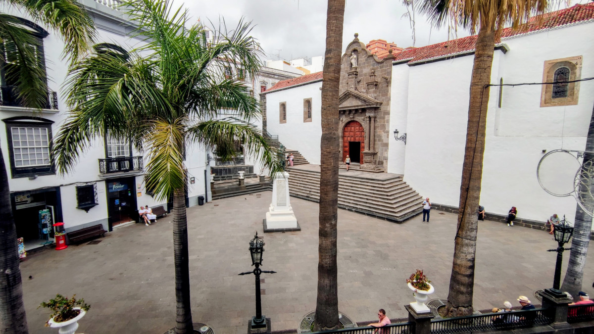 Foto Plaza de Espanu0303a de Santa Cruz de La Palma