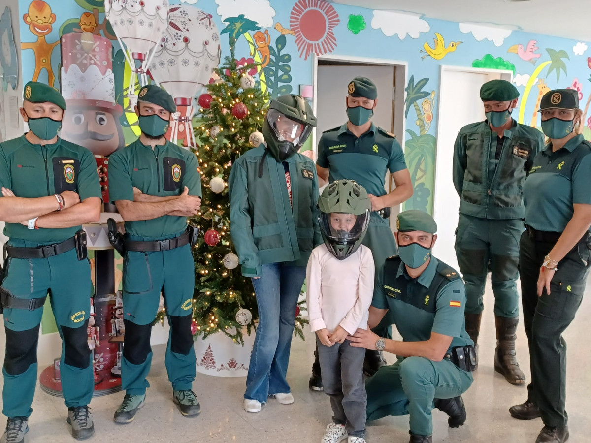 Visita Guardia Civil HUC4