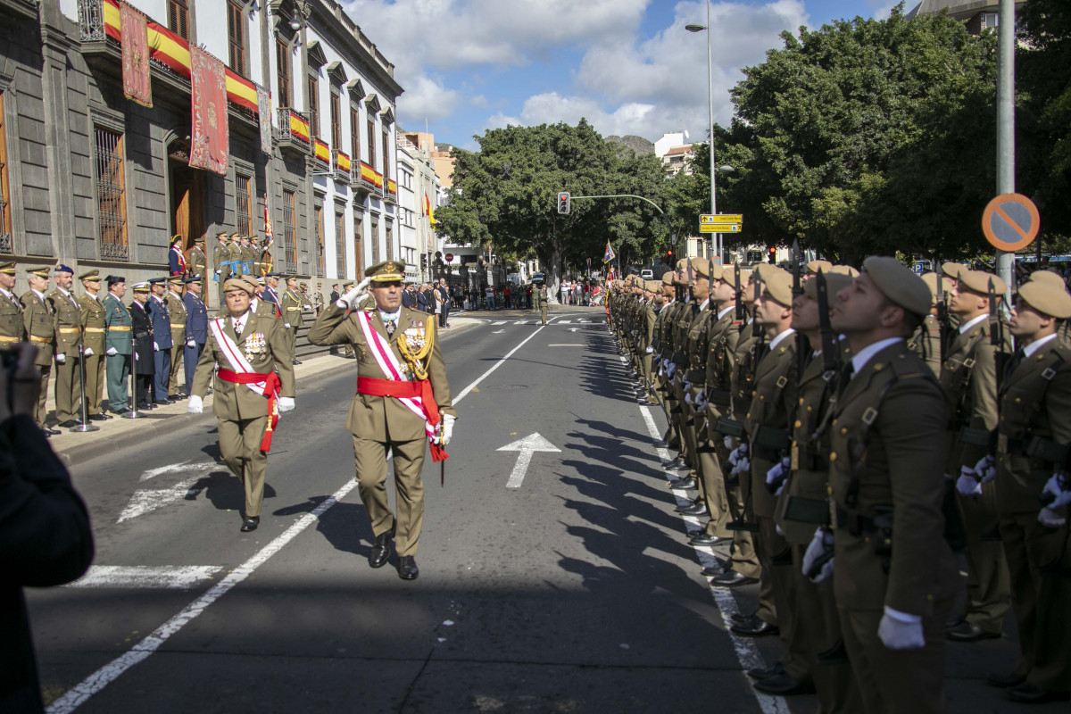 1. Revista a la Unidad de Honores