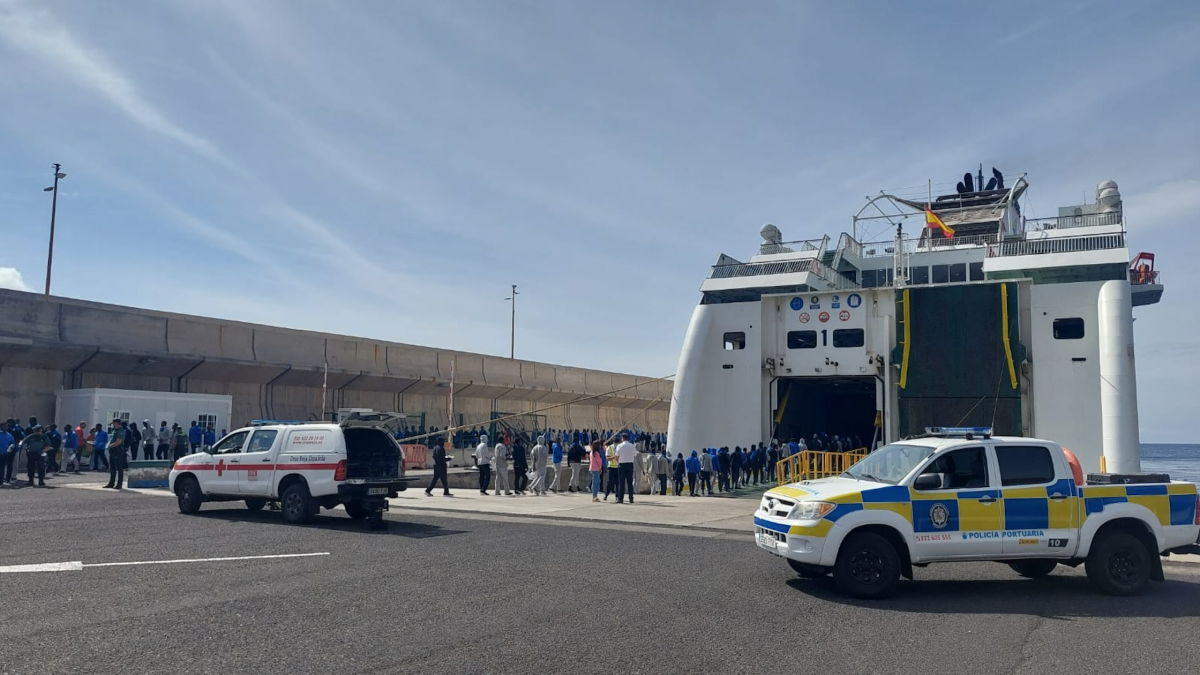 Embarque de migrantes en El Hierro 11092023