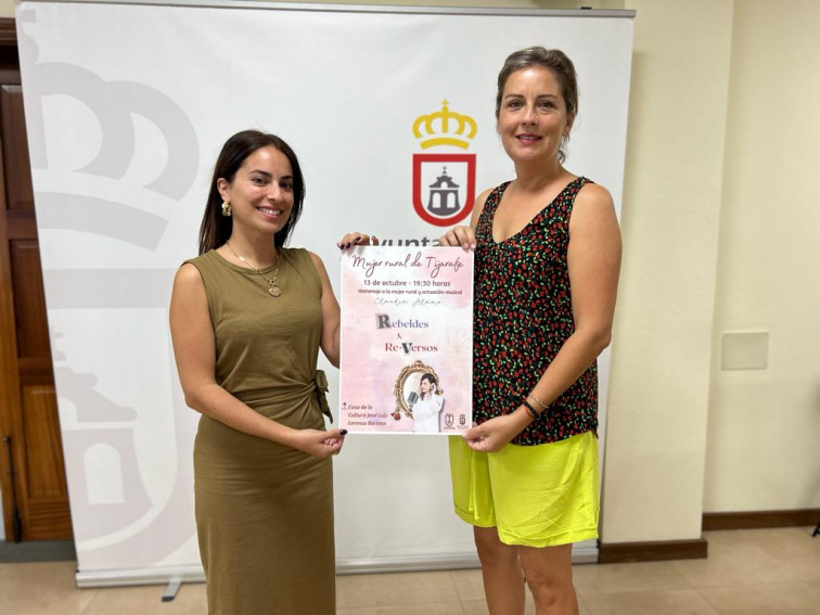 Erika Castro, concejala de Igualdad, y Yaiza Cáceres, alcaldesa