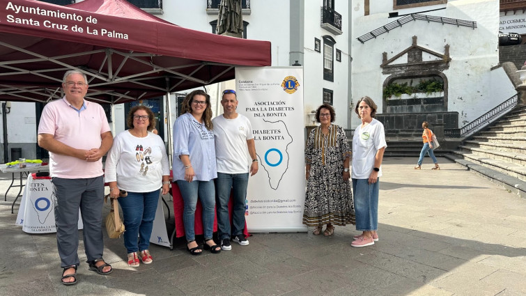 Foto Imagen junto a la Asociación Diabetes Isla Bonita