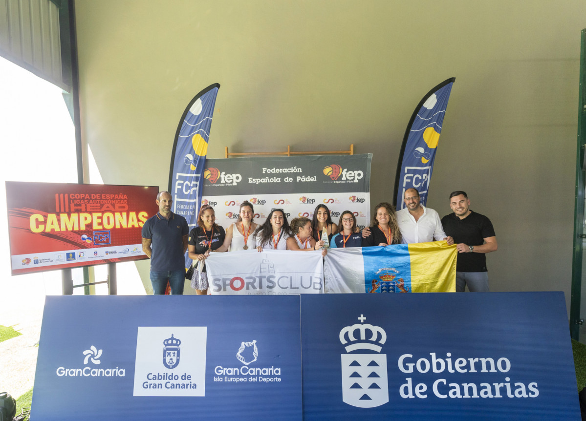 Campeonas 1 categoria femenina sports club puerto calero