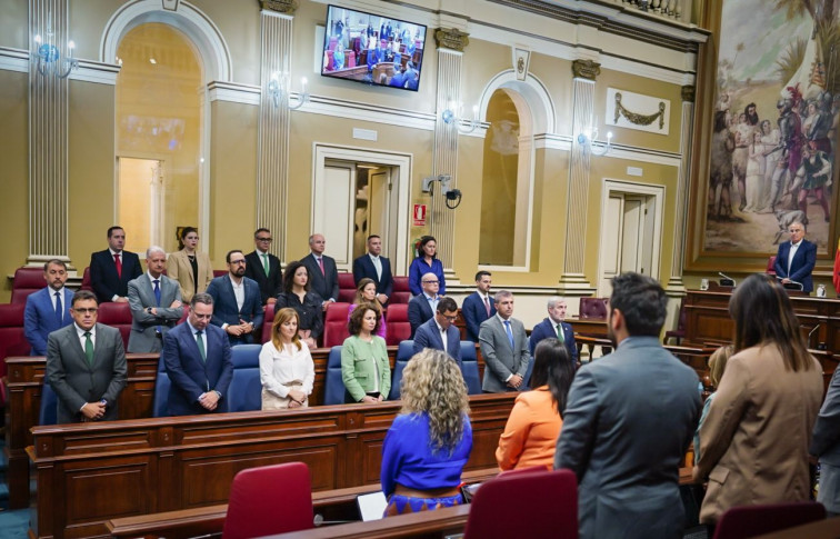 Minuto de silencio Parlamento 1