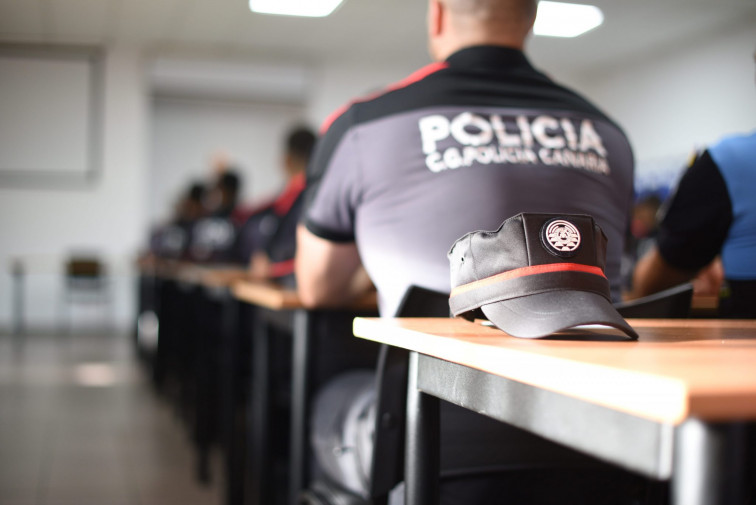 Policia canaria 2048x1367