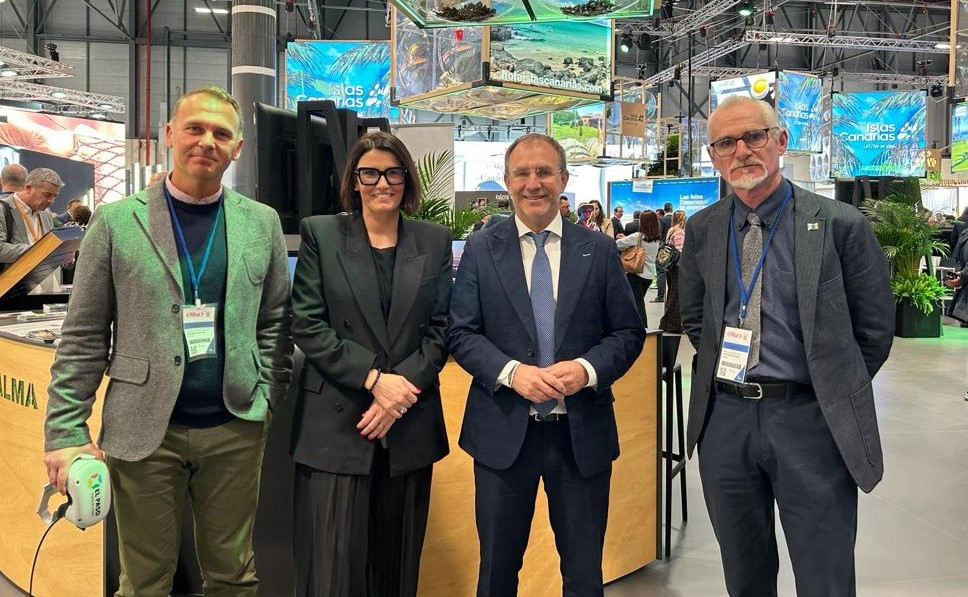 20230124 El Paso presenta en Fitur el Centro de Visitantes e Interpretaciu00f3n en realidad virtual del Volcu00e1n de Cumbre Vieja