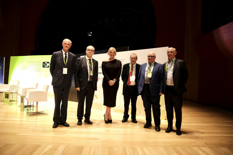 Autoridades en el encuentro