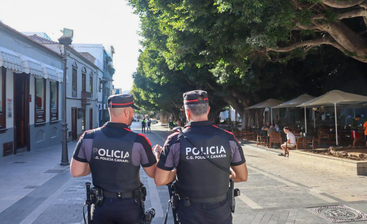 Policía Canaria en La Palma