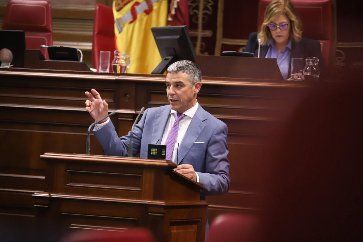 NARVAY QUINTERO PARLAMENTO 100424