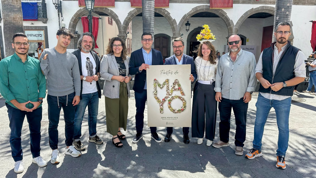 Foto equipo de gobierno presentaciu00f3n Fiestas de Mayo 2024