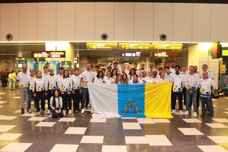 FOTO. Parte del equipo canario antes de salir de Gran Canaria.