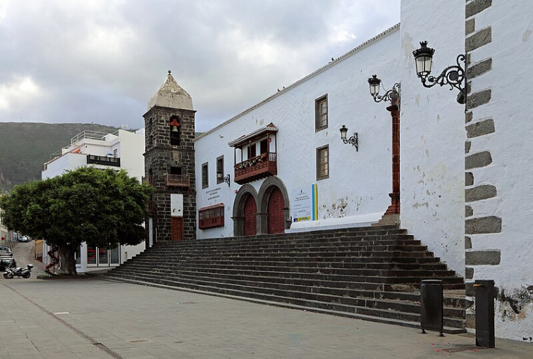 Santa Cruz de La Palma Plaza Santo Domingo R02