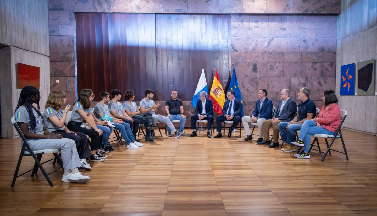 reunion Clavijo Diario Palmero