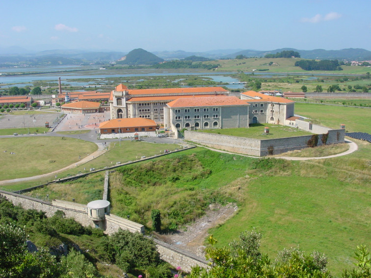 Cantabria Santoña Dueso 02 lou