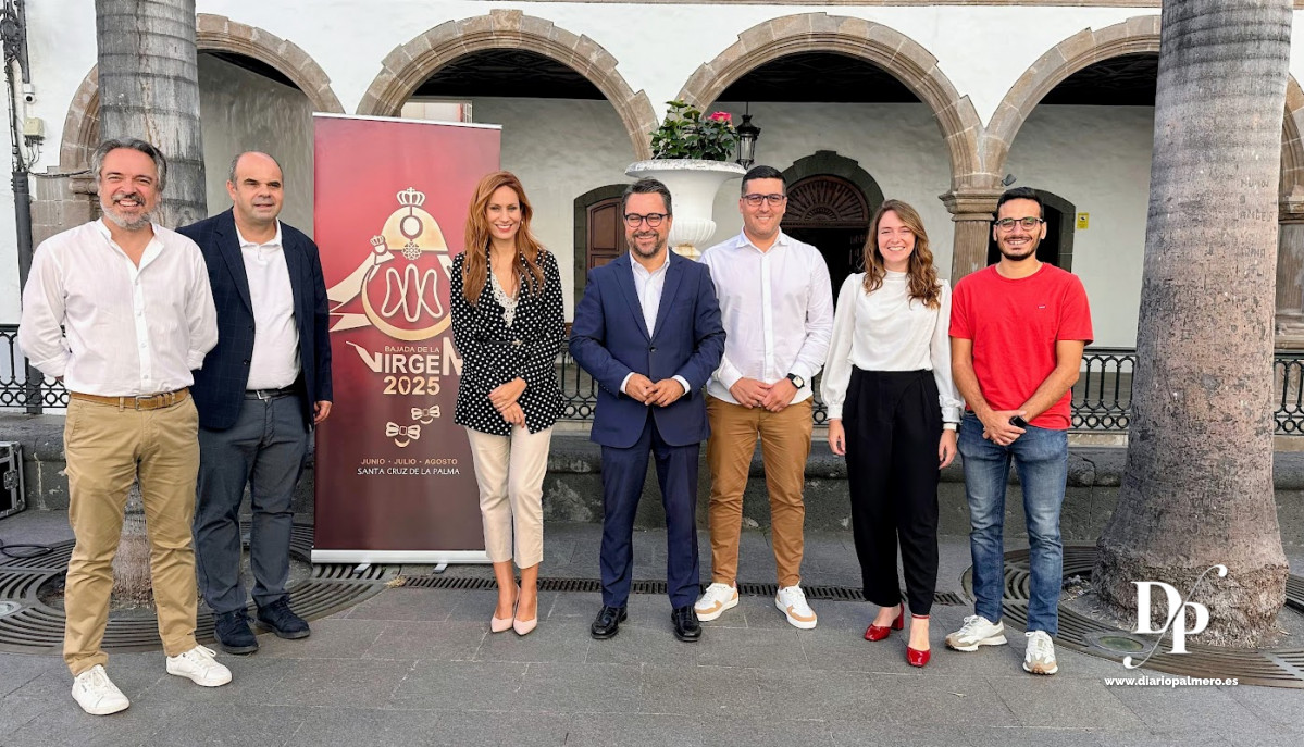 Foto 2 Presentaciu00f3n de Candy Carreira, nueva gerente del OAL de la Bajada de la Virgen 2025