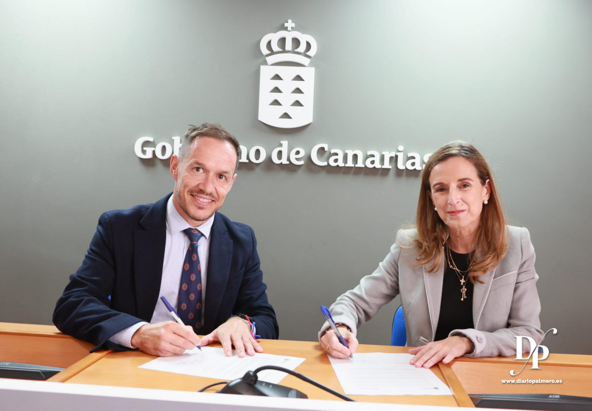 071024. NP. Ecoembes y el Gobierno de Canarias firman un acuerdo para impulsar la recogida selectiva de envases en las islas