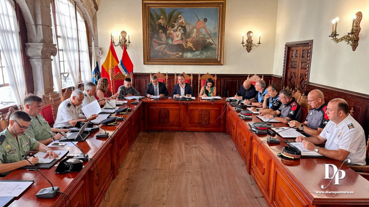 Foto reunión Junta Local de Seguridad en el Ayuntamiento de Santa Cruz de La Palma