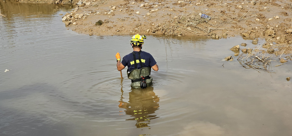091124 Bomberos de Fuerteventura rastrean un u00e1rea de La Albufera 3