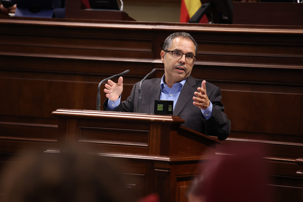 GUSTAVO SANTANA PLANES EMPLEO