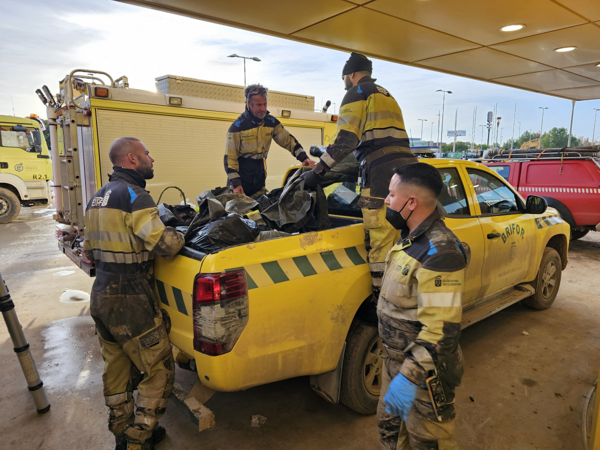 171124 Trabajos del operativo canario en Valencia 5