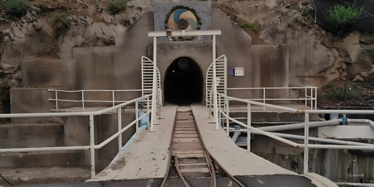 Tunel de trasvase boca oeste