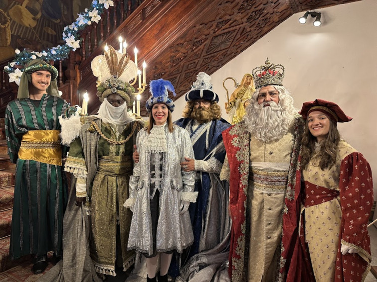 SSMM los Reyes Magos en el Ayuntamiento de Santa Cruz de La Palma antes de salir a saludar a las familias