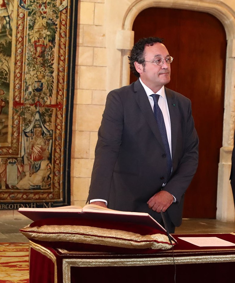 Toma de posesiu00f3n de u00c1lvaro Garcu00eda como fiscal general 02