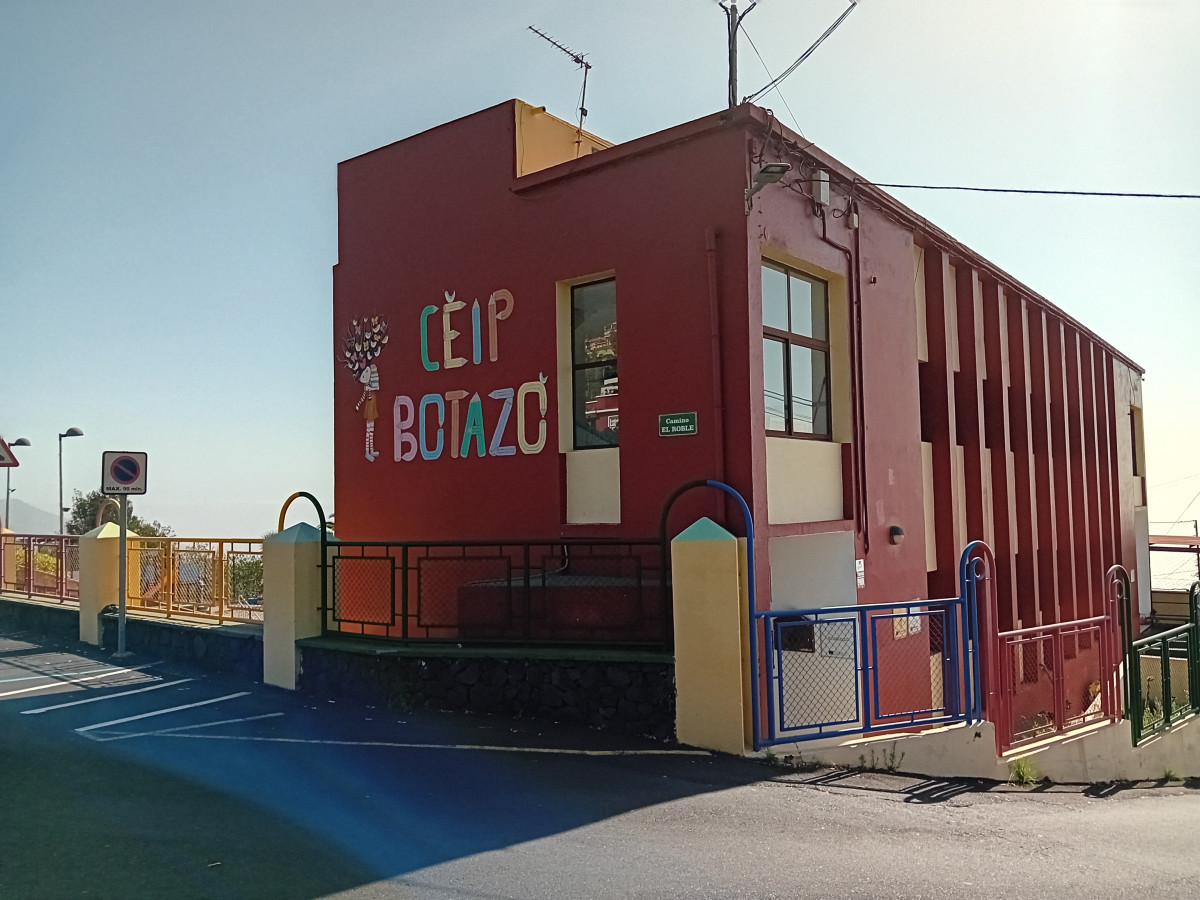 FOTO. Imagen de archivo del CEIP Botazo, en Breu00f1a Alta (La Palma)