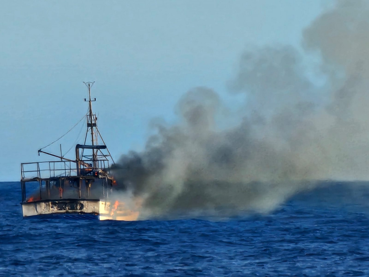 Barco hundido en la costa de Telde Gran Canaria
