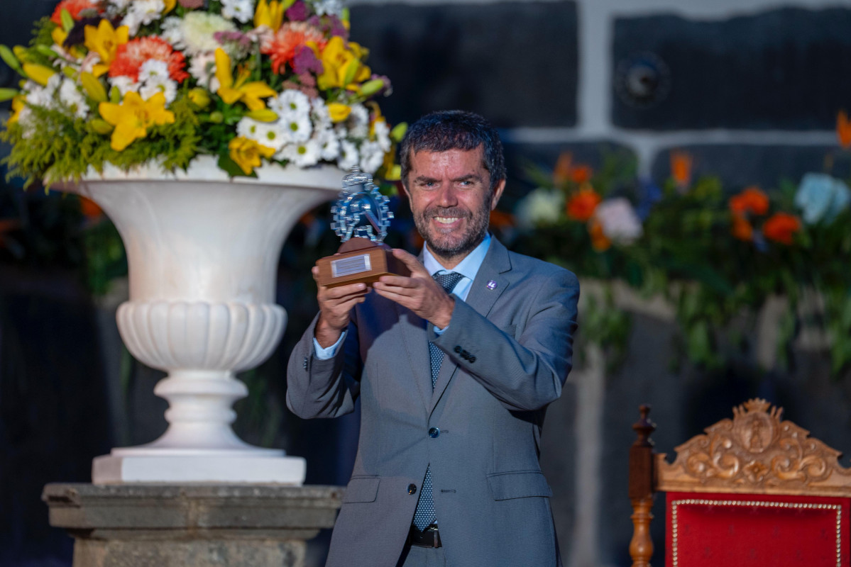Foto imagen del rector de la ULL, pregonero de las Fiestas Lustrales 2025 de la Virgen de las Nieves