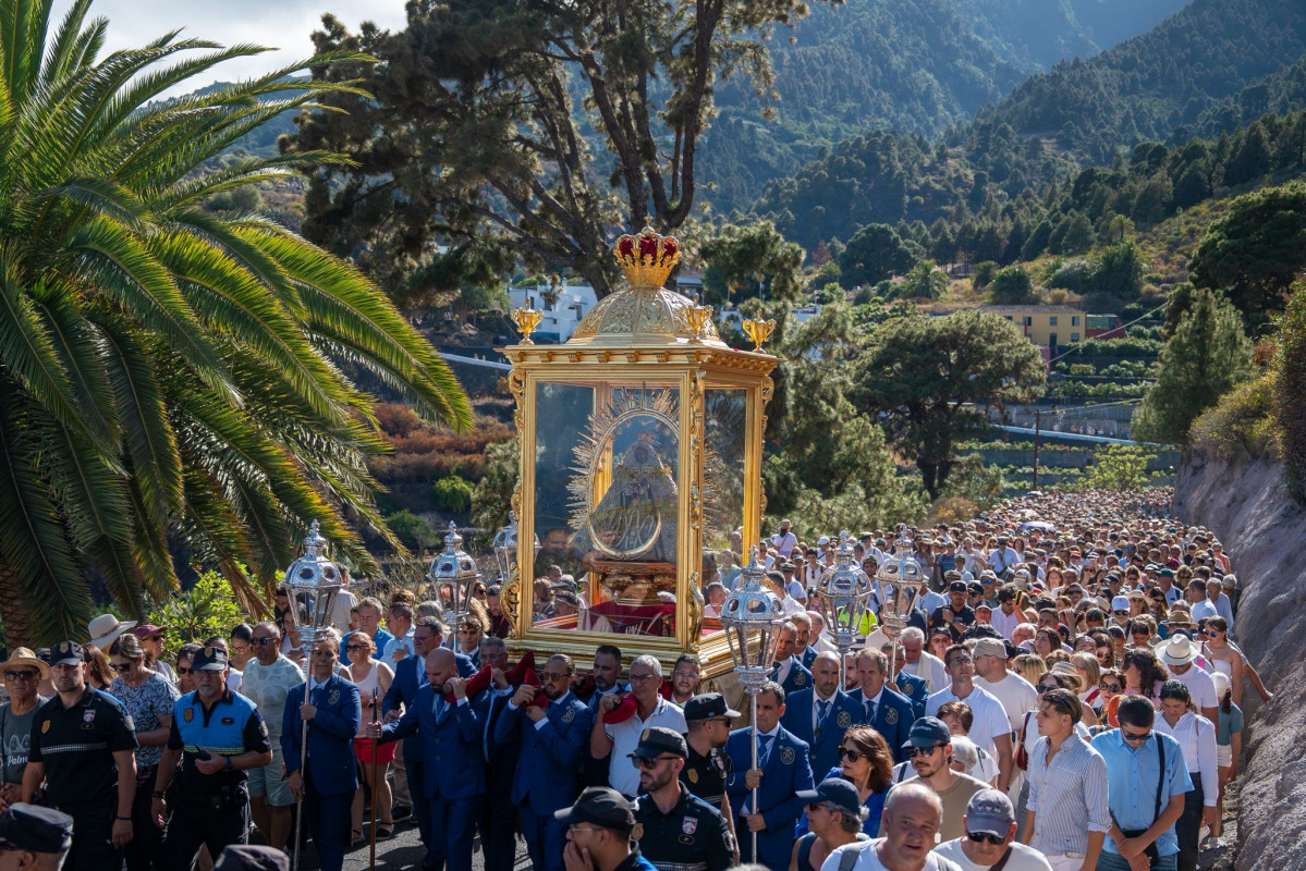BAJADA VIRGEN 10